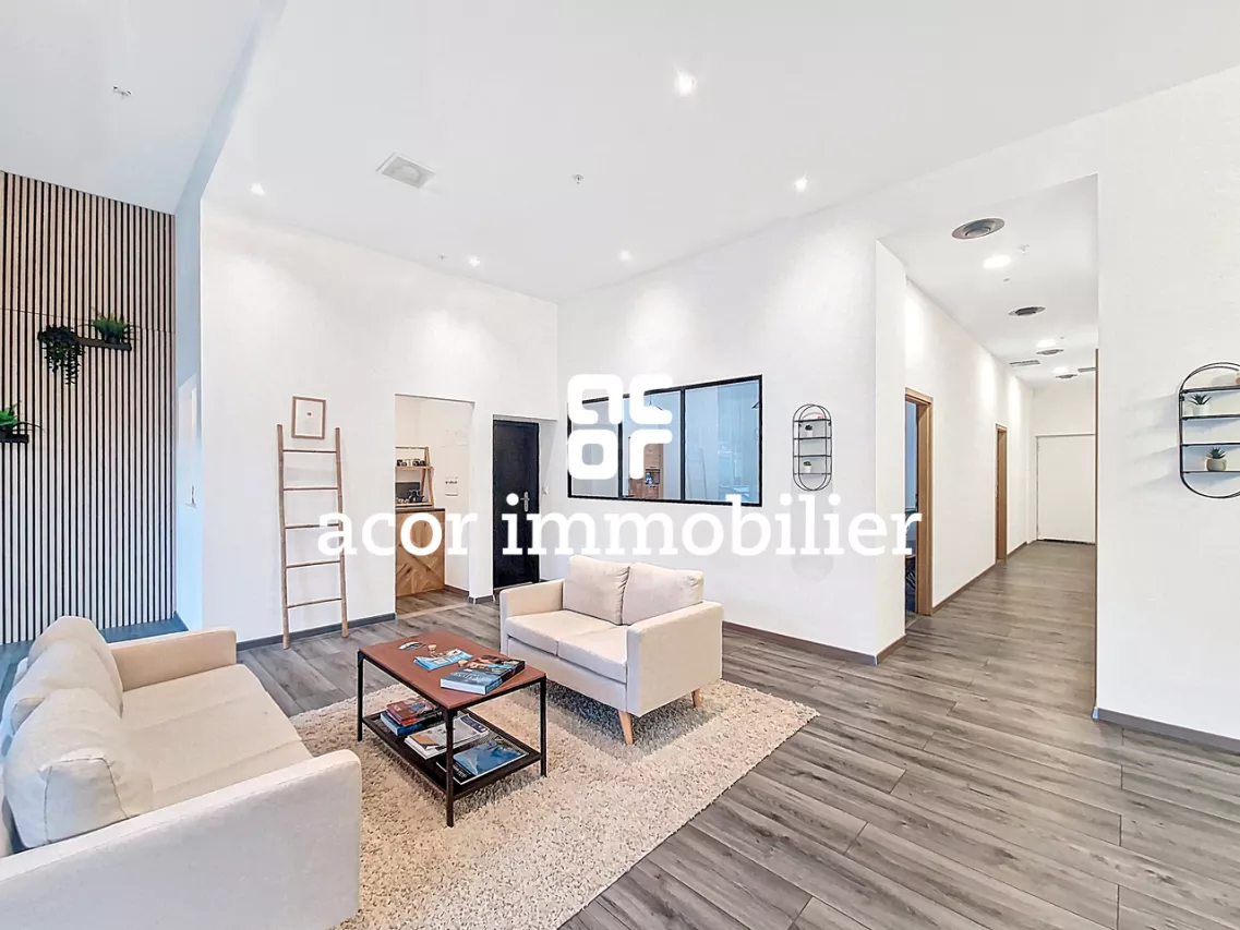 Surface commerciale de 165 m2 dans un centre très fréquenté à Sion!