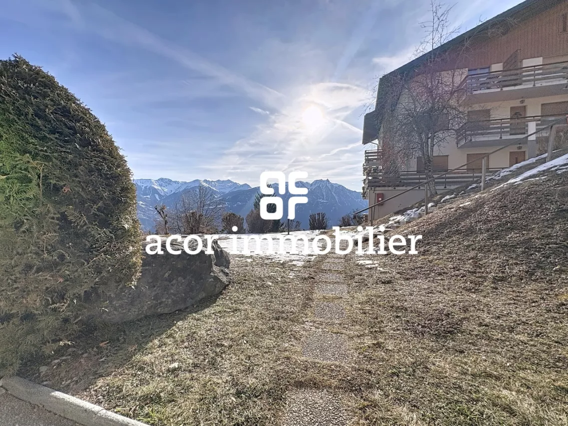 Appartement 2.5 pièces avec vue exceptionnelle et terrasse privative