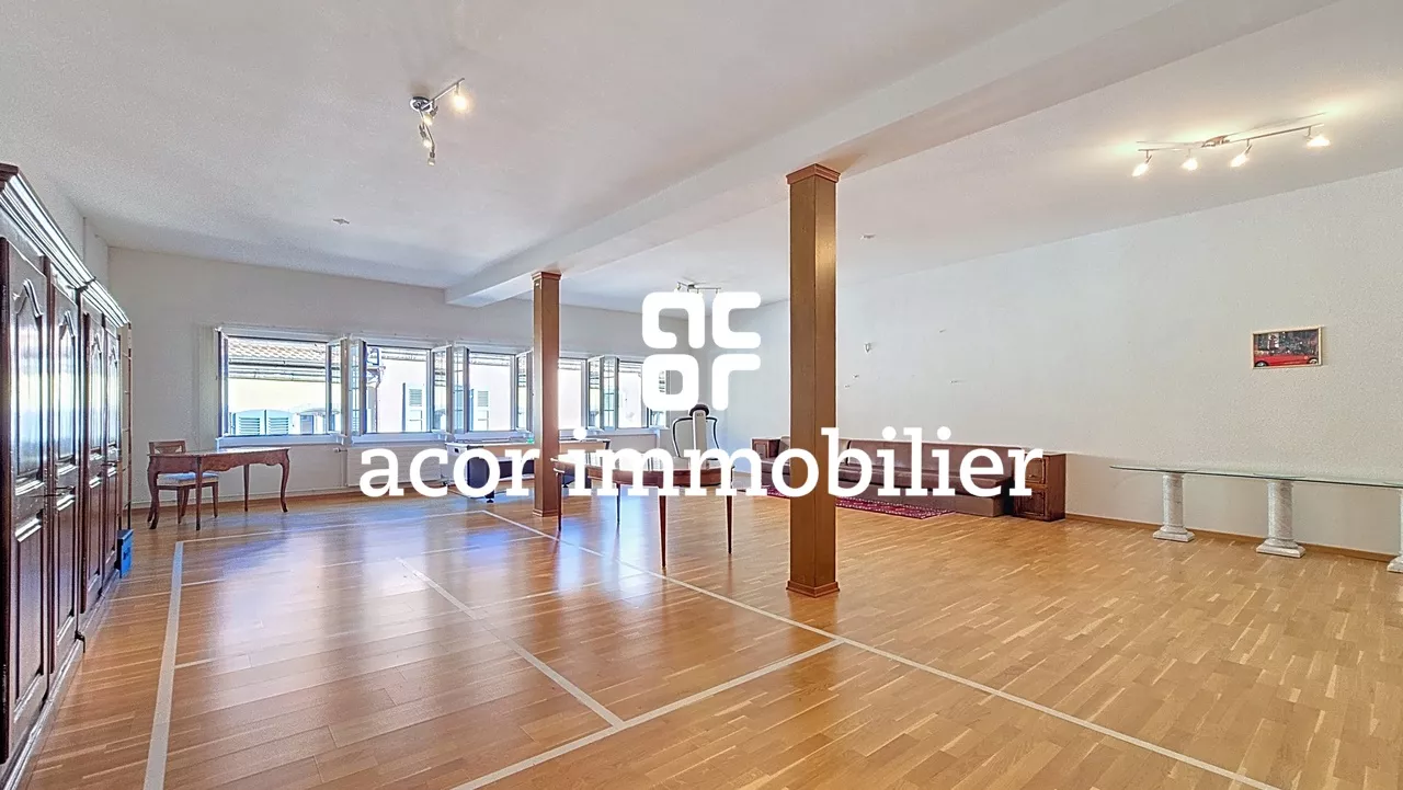 Immeuble commercial situation d'exception