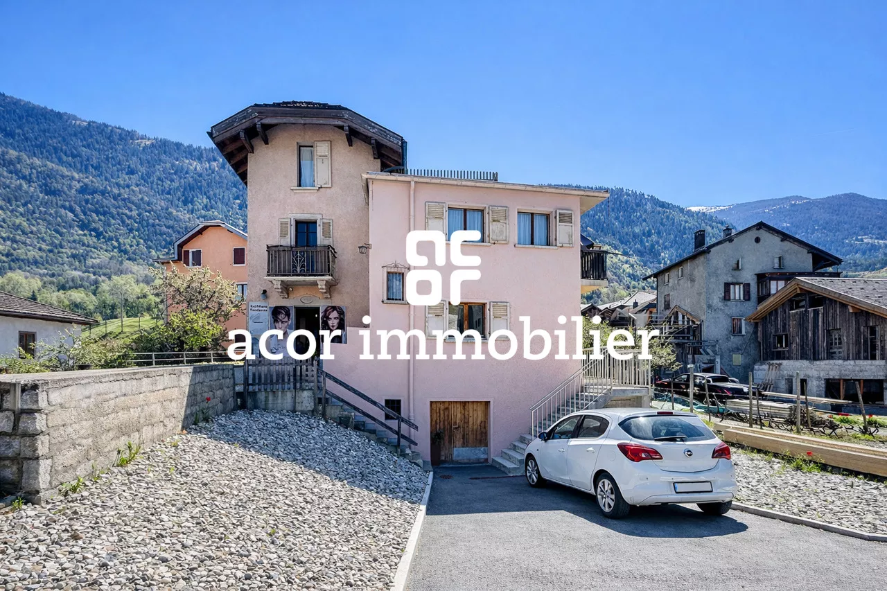 Chalais - Grande maison villageoise de 3 appartements