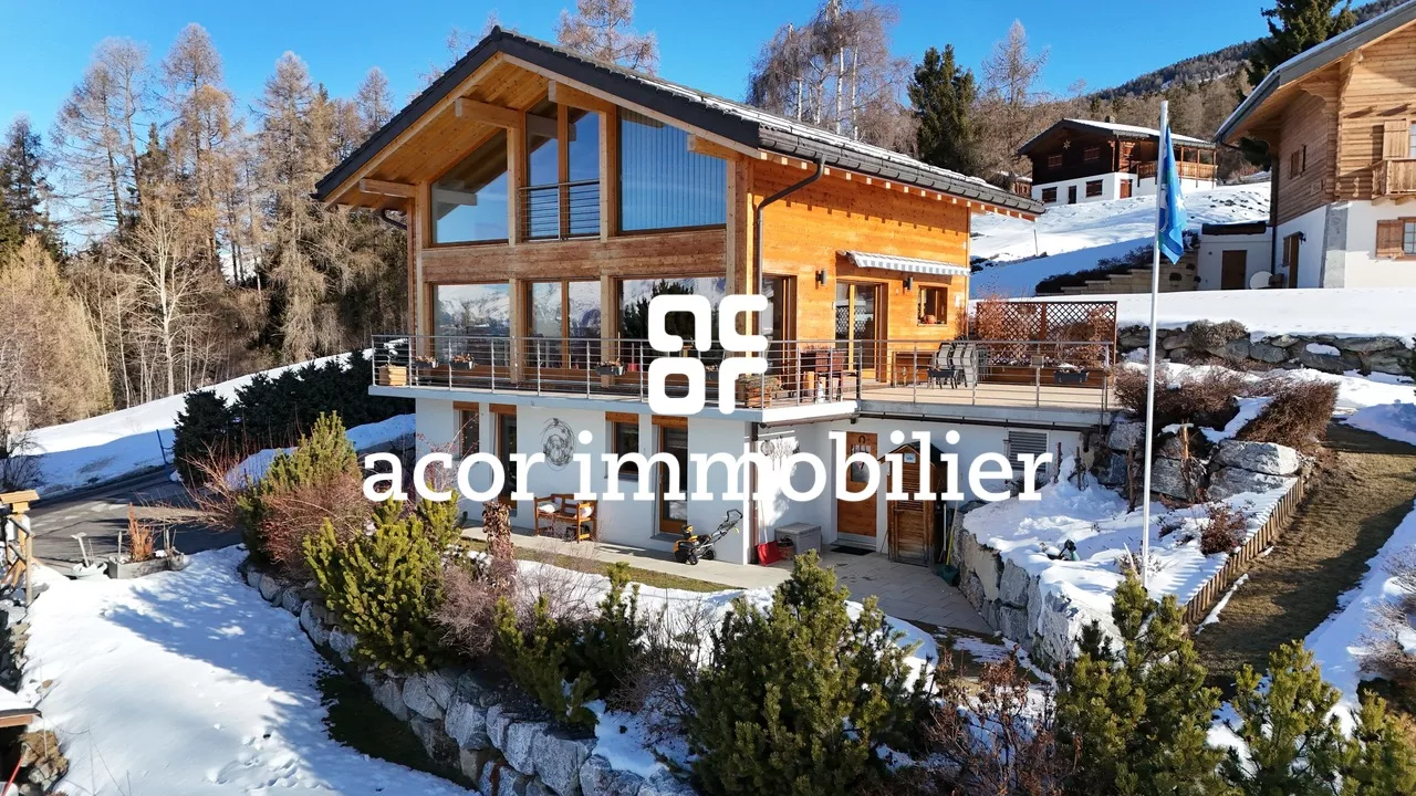 Magnifique chalet lumineux en résidence principale à Mase!