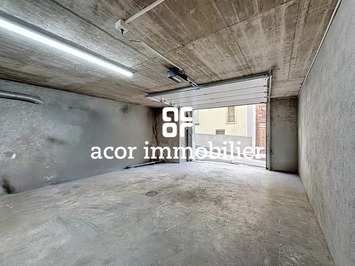 Immeuble d'habitation avec 2 appartements 4 1/2 pièces à Liddes