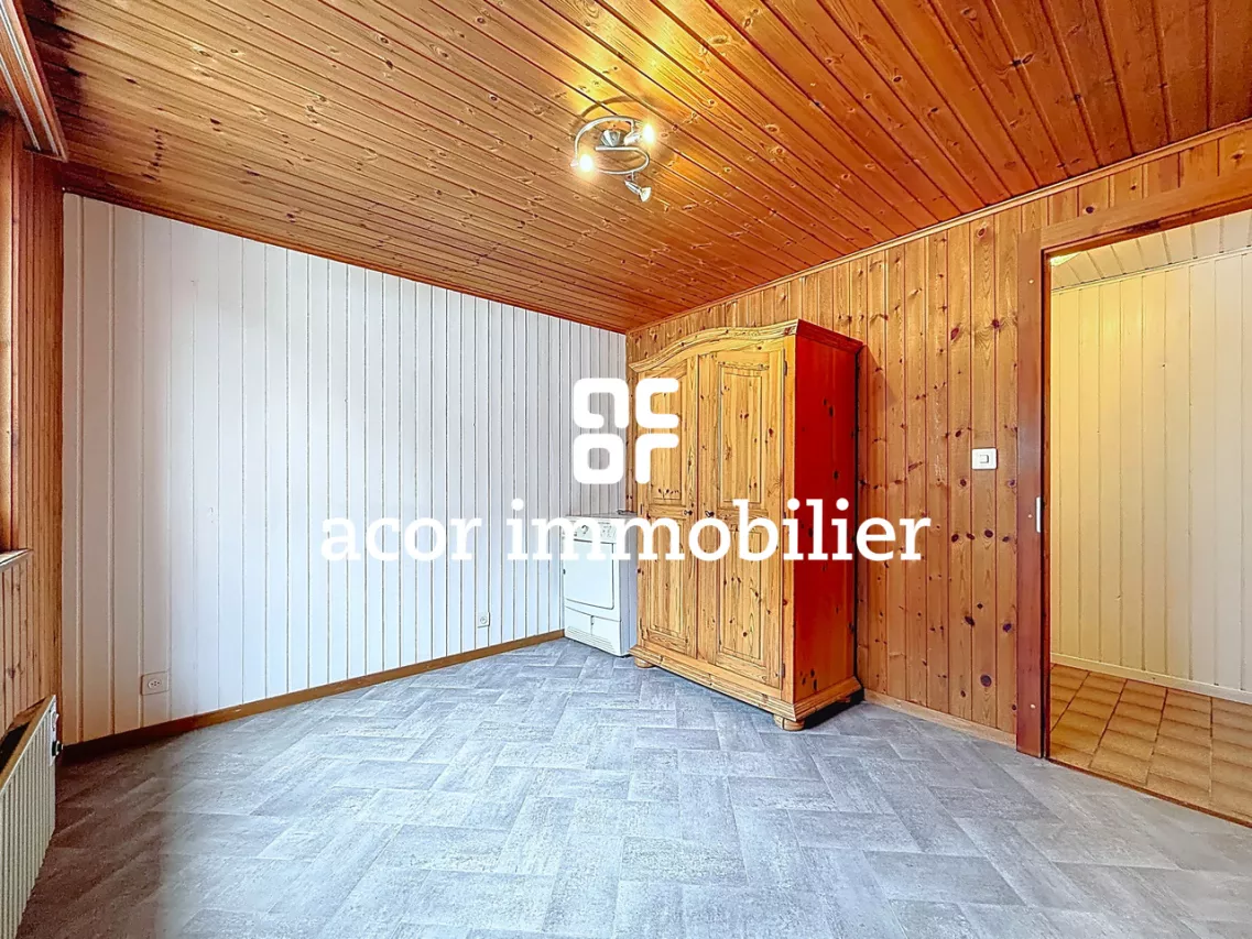 Maison de village avec deux appartements 4,5 pièces à Liddes