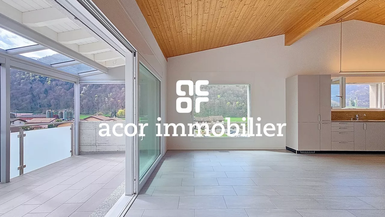 Appartement attique 4.5 pièces lumineux et Minergie