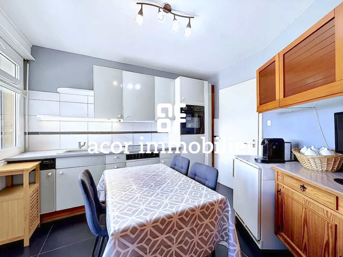 Appartement 3.5 pièces avec double balcon à St-Pierre-de-Clages