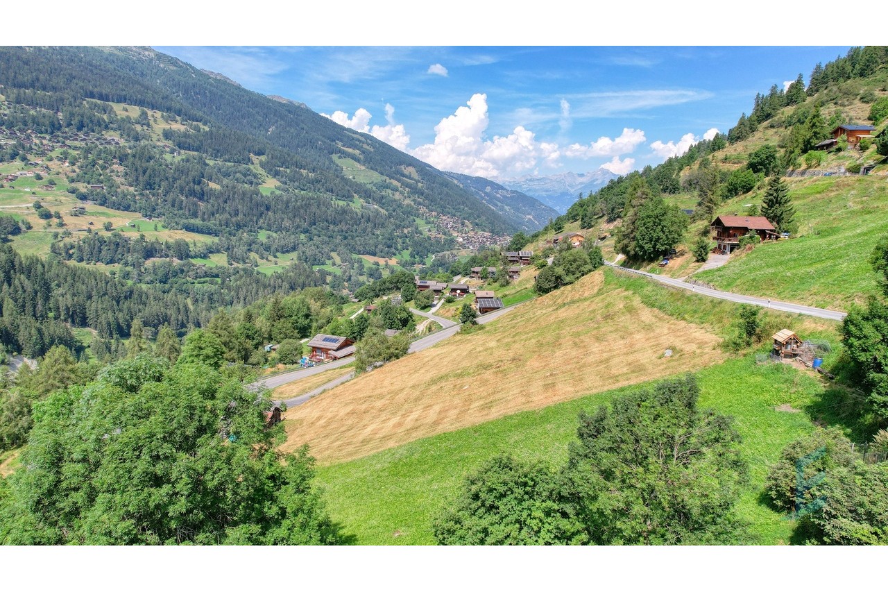 EXCLUSIVITE Magnifique terrain de 5950m² pour résidence principale