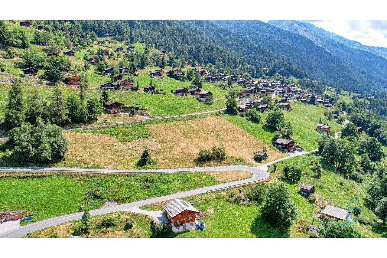 EXCLUSIVITE Magnifique terrain de 5950m² pour résidence principale