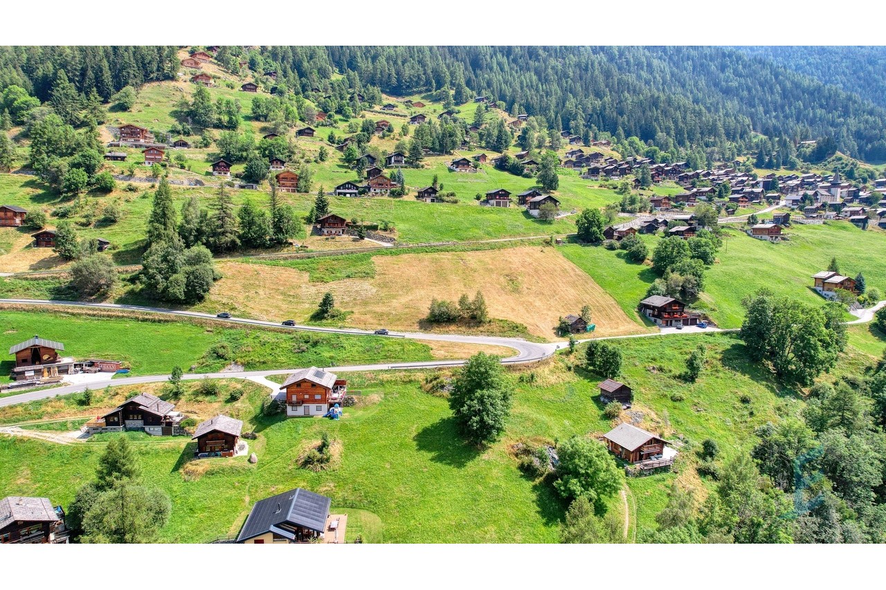 EXCLUSIVITE Magnifique terrain de 5950m² pour résidence principale