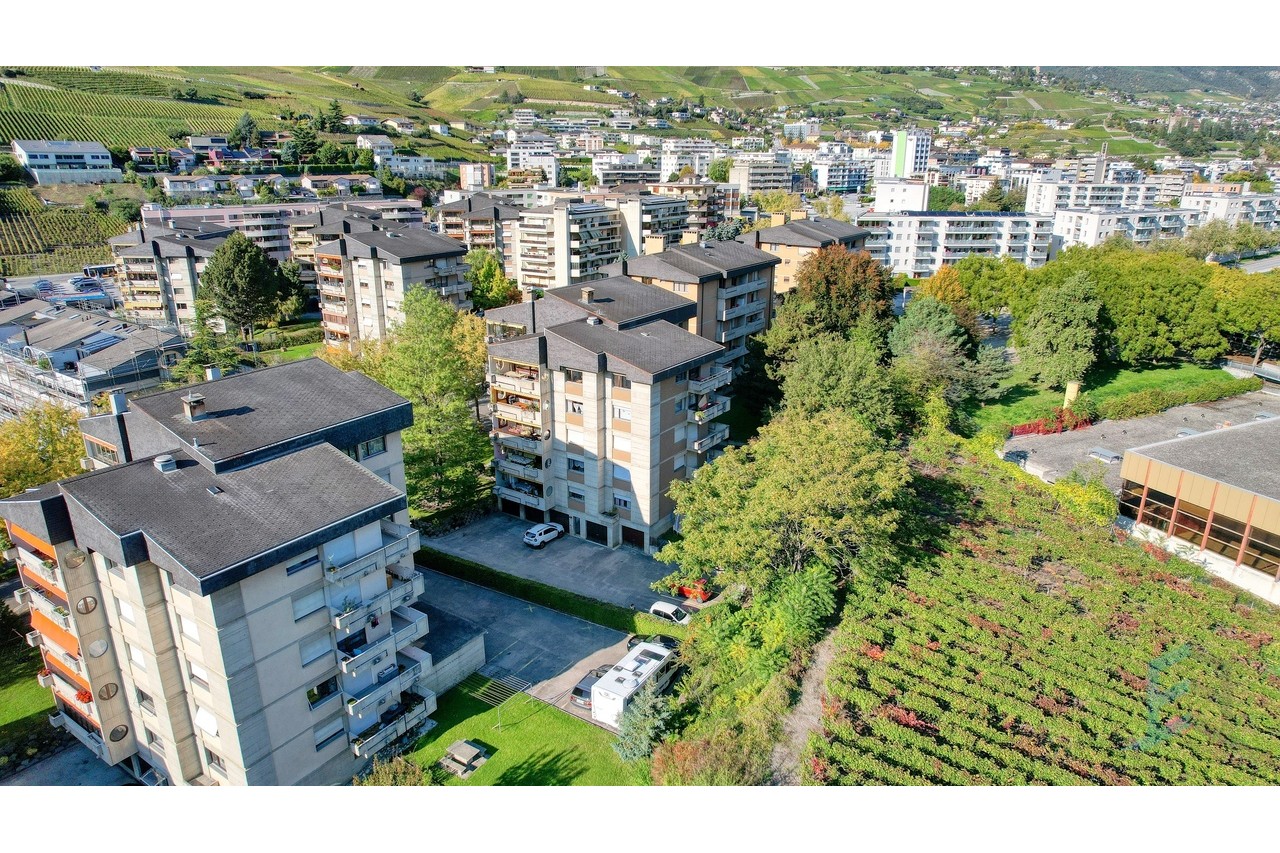 EXCLUSIF 4 ½ pièces de 115m² dans un quartier à l'Ouest de Sierre