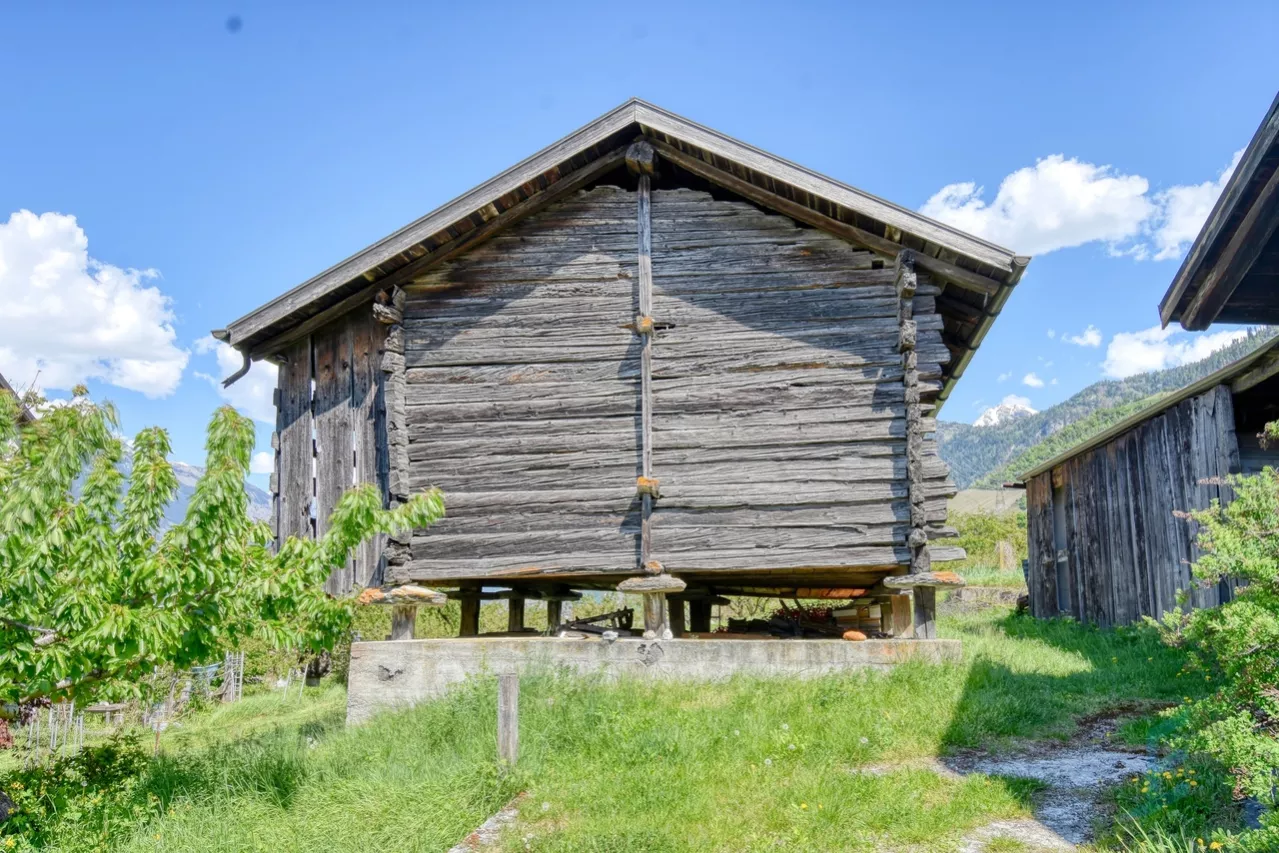 EXCLUSIF Belle maison rénovée de 3 ½ pièces avec spacieux sous-sol