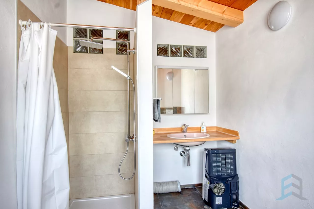 EXCLUSIF Belle maison rénovée de 3 ½ pièces avec spacieux sous-sol