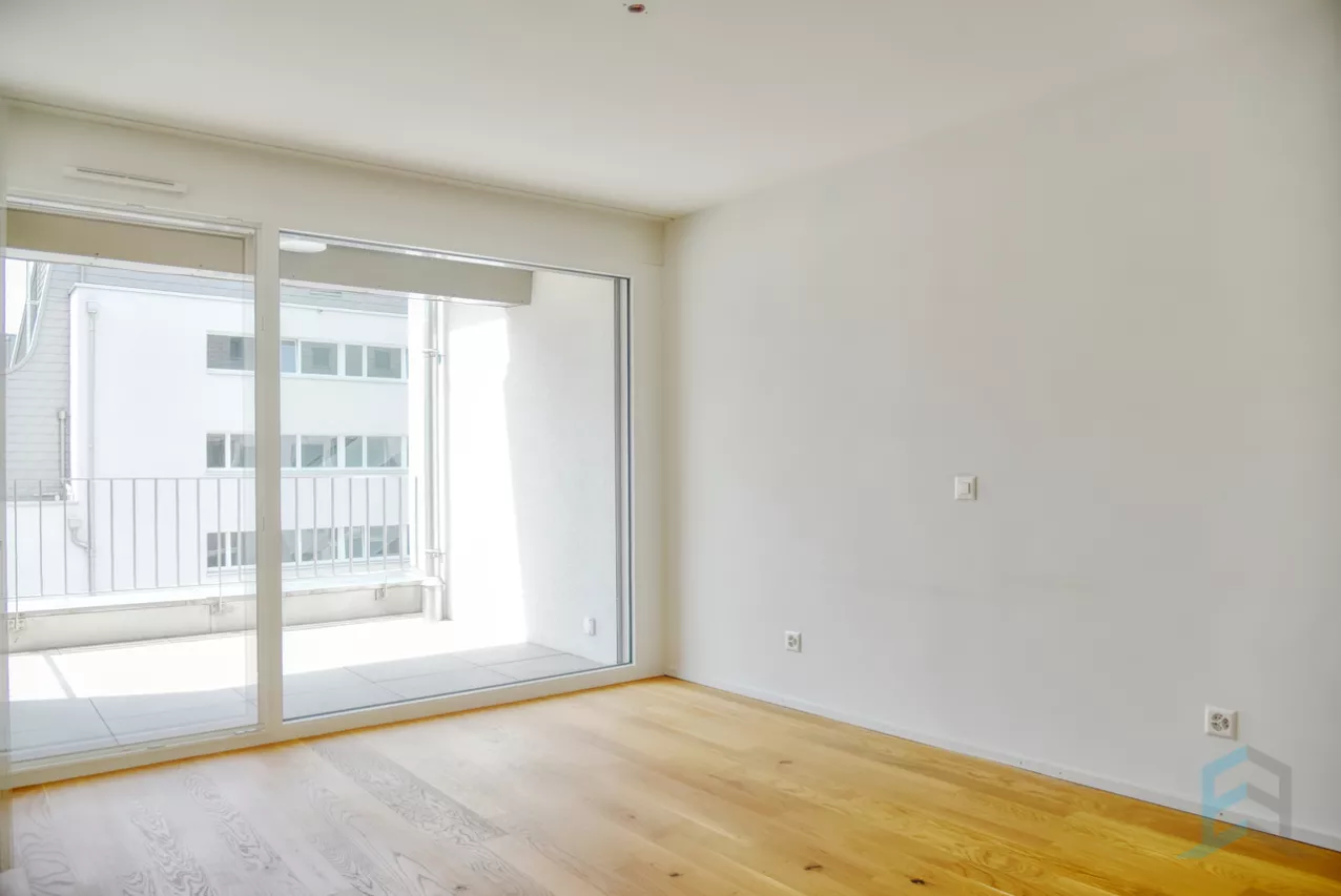 A LOUER Superbe attique de 3 ½ pièces à proximité de la gare