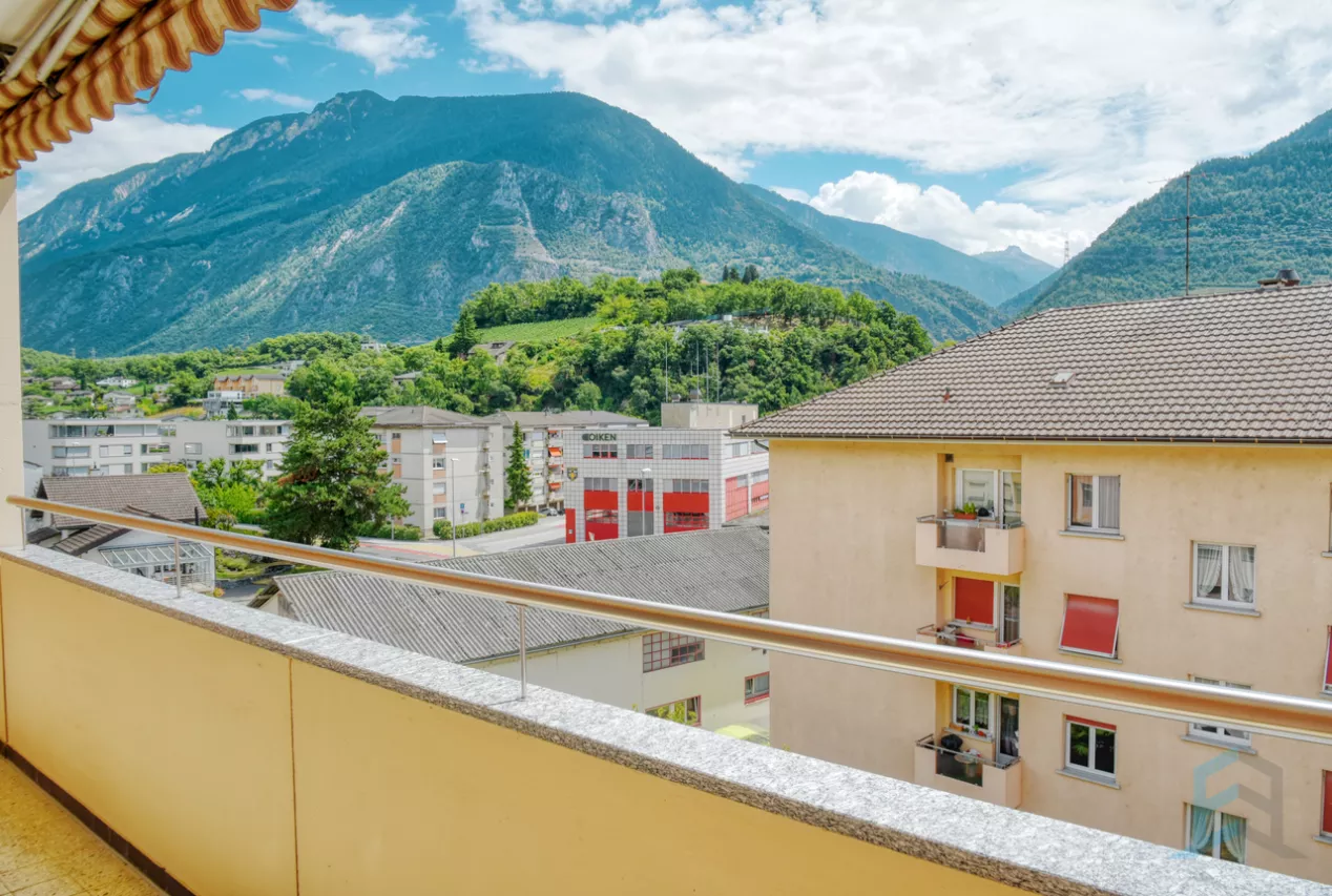 A LOUER Bel appartement de 4 ½ pièces au Sud de la ville de Sierre