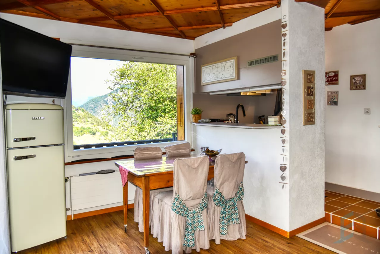 A LOUER Charmant appartement meublé de 2 ½ pièces en lisière de forêt