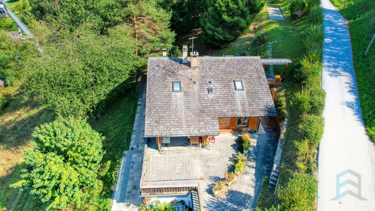 A LOUER Charmant appartement meublé de 2 ½ pièces en lisière de forêt