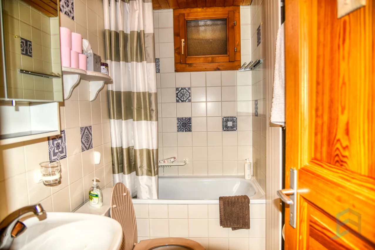A LOUER Charmant appartement meublé de 2 ½ pièces en lisière de forêt