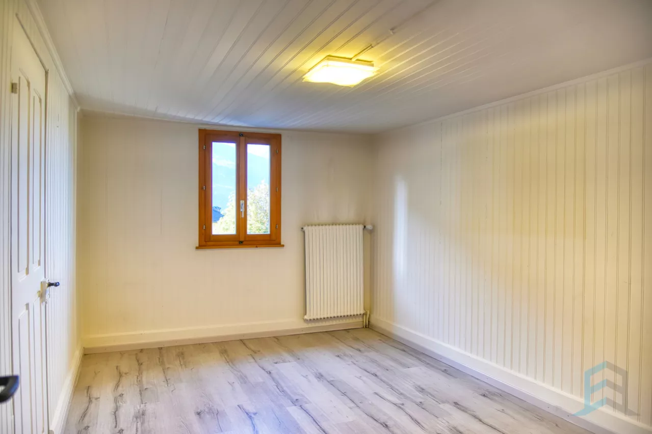 EXCLUSIF Maison villageoise de 2 appartements au centre de Miège