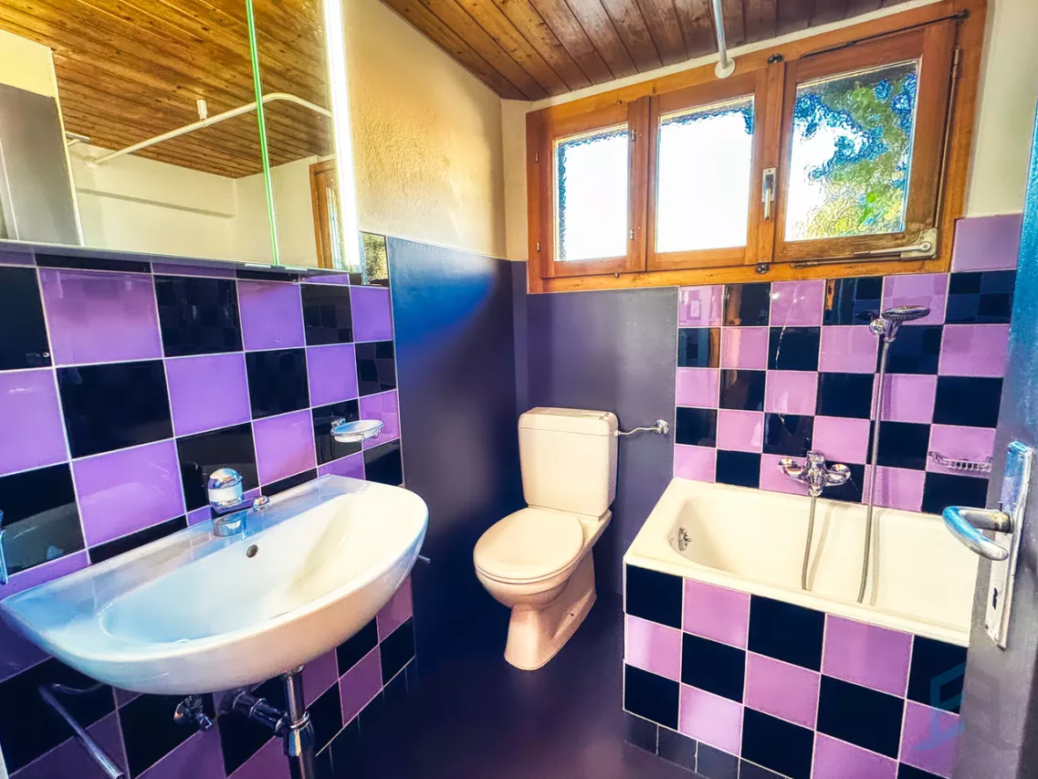 EXCLUSIF Maison villageoise de 2 appartements au centre de Miège
