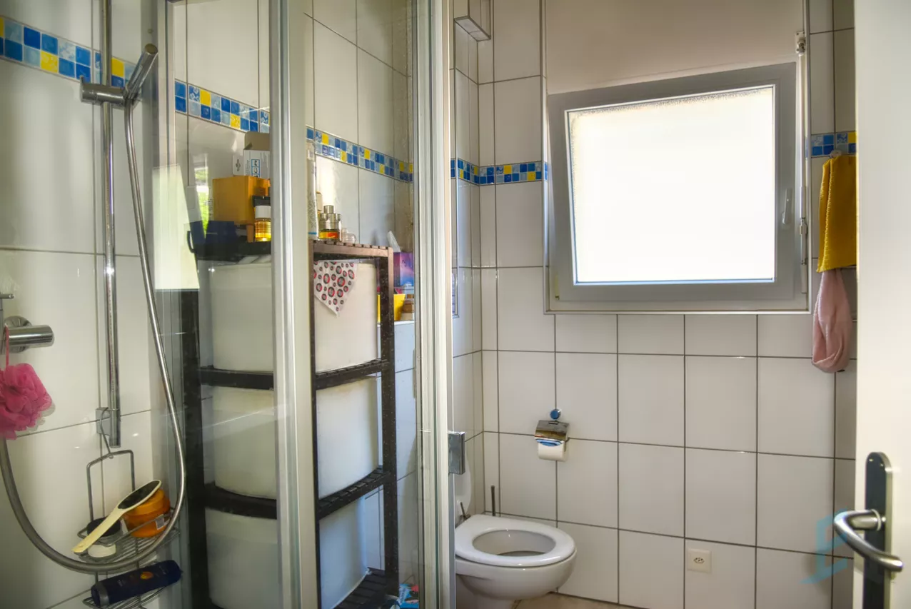 EXCLUSIF Attique de 2 ½ pièces avec spacieuse terrasse panoramique