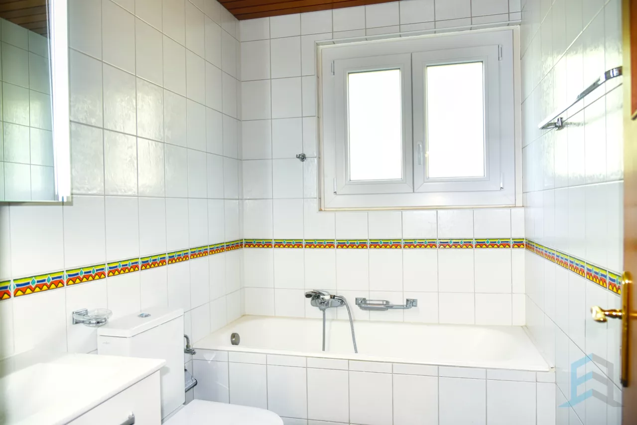 EXCLUSIF Charmante maison de 2 unités au coeur du vignoble sierrois