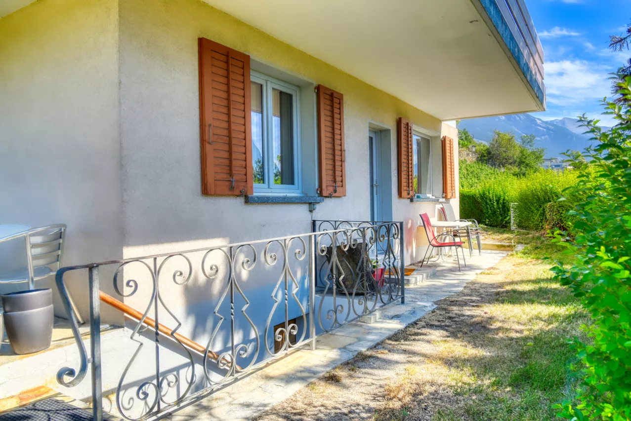 EXCLUSIF Charmante maison de 2 unités au coeur du vignoble sierrois