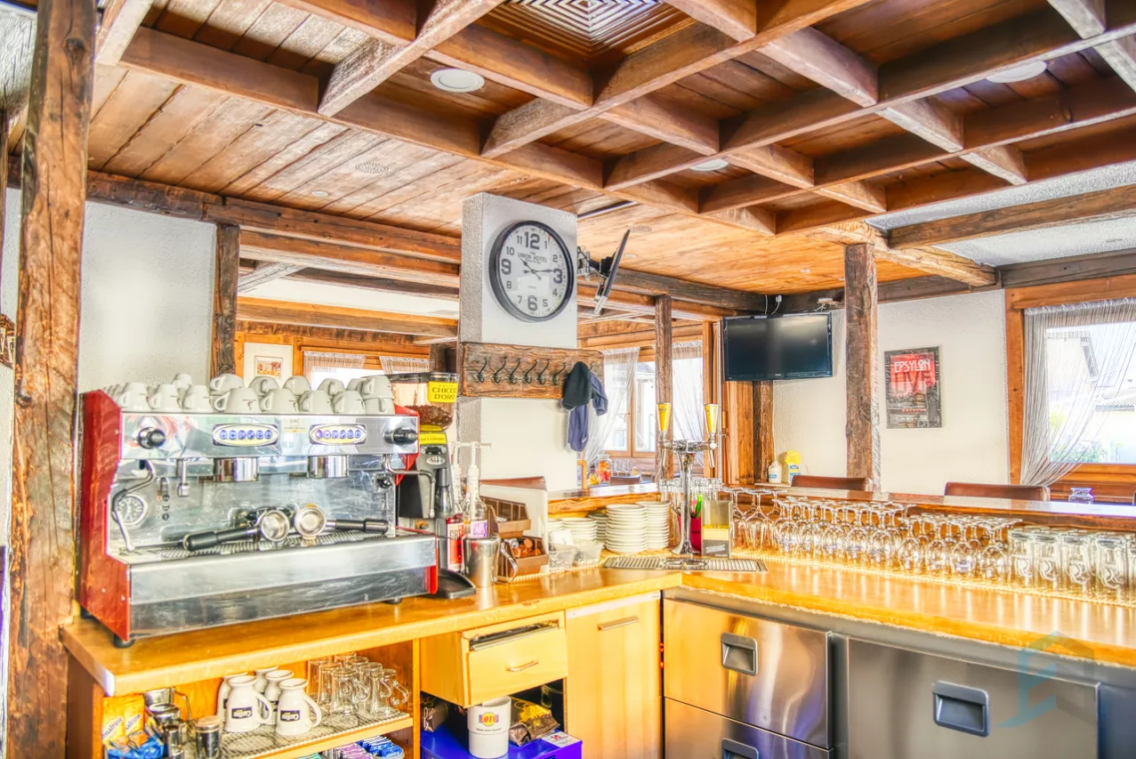 EXCLUSIF Magnifique restaurant de 218m² au centre du village