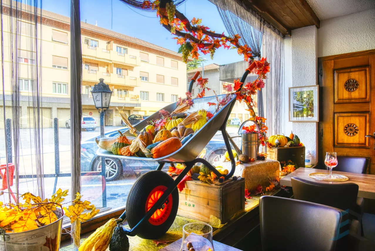 EXCLUSIF Magnifique restaurant de 218m² au centre du village