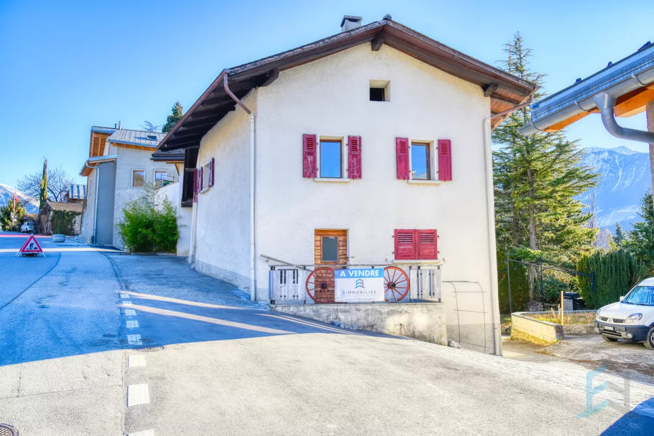 EXCLUSIVITE Maison villageoise de 4 ½ pièces au centre de Venthône