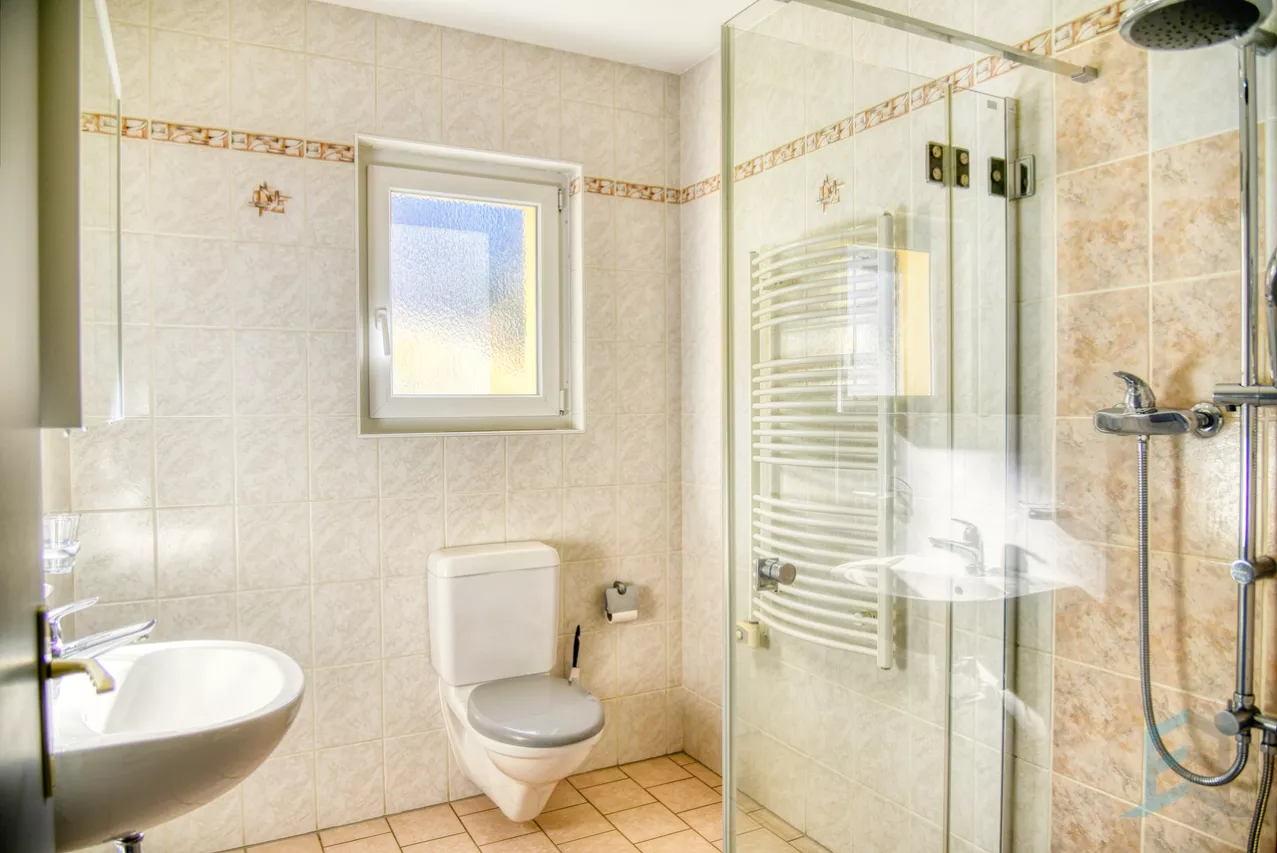 EXCLUSIVITE Spacieuse villa individuelle de 5 ½ pièces avec jardin