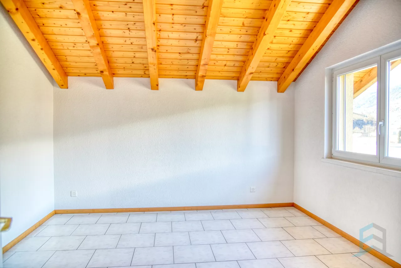 EXCLUSIVITE Spacieuse villa individuelle de 5 ½ pièces avec jardin