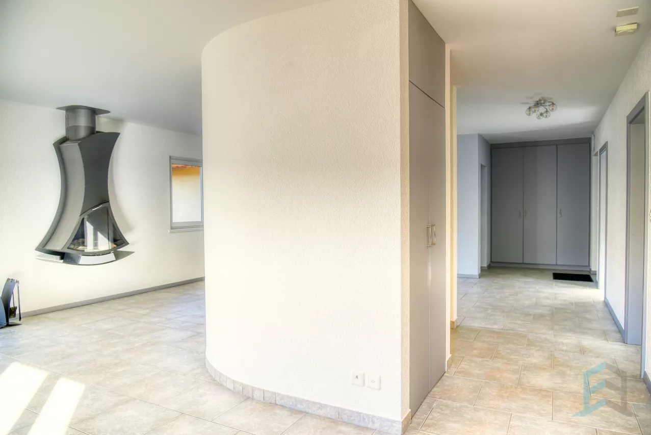 EXCLUSIVITE Spacieuse villa individuelle de 5 ½ pièces avec jardin