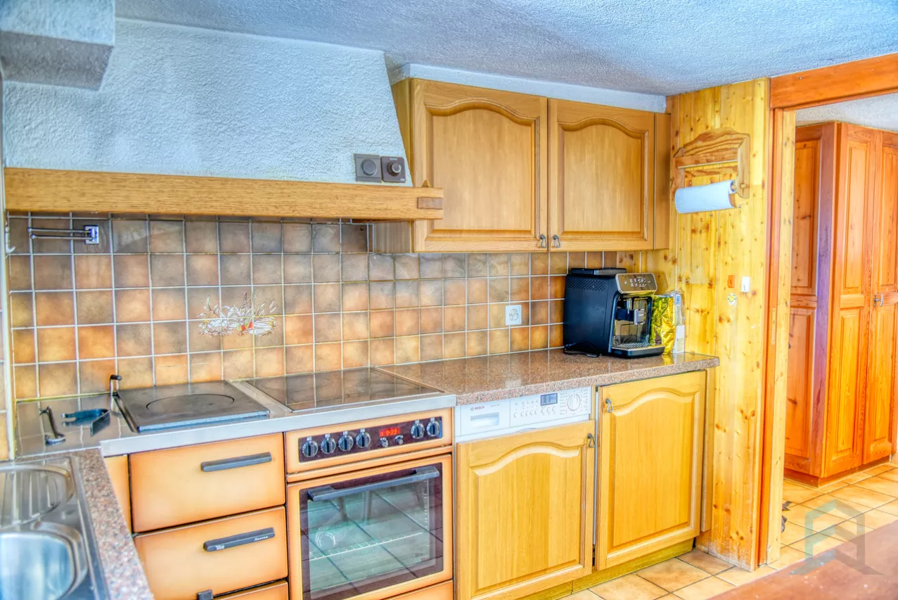 EXCLUSIF Charmant chalet de 2 appartements au coeur du village de Nax