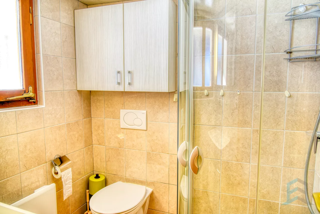 EXCLUSIF Charmant chalet de 2 appartements au coeur du village de Nax