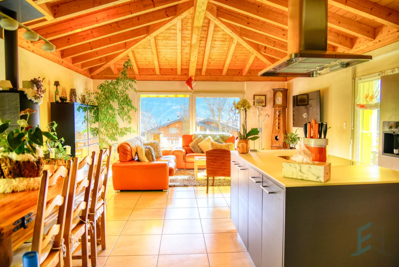 EXCLUSIF Splendide villa de 4.5 pièces sur les hauts de Miège