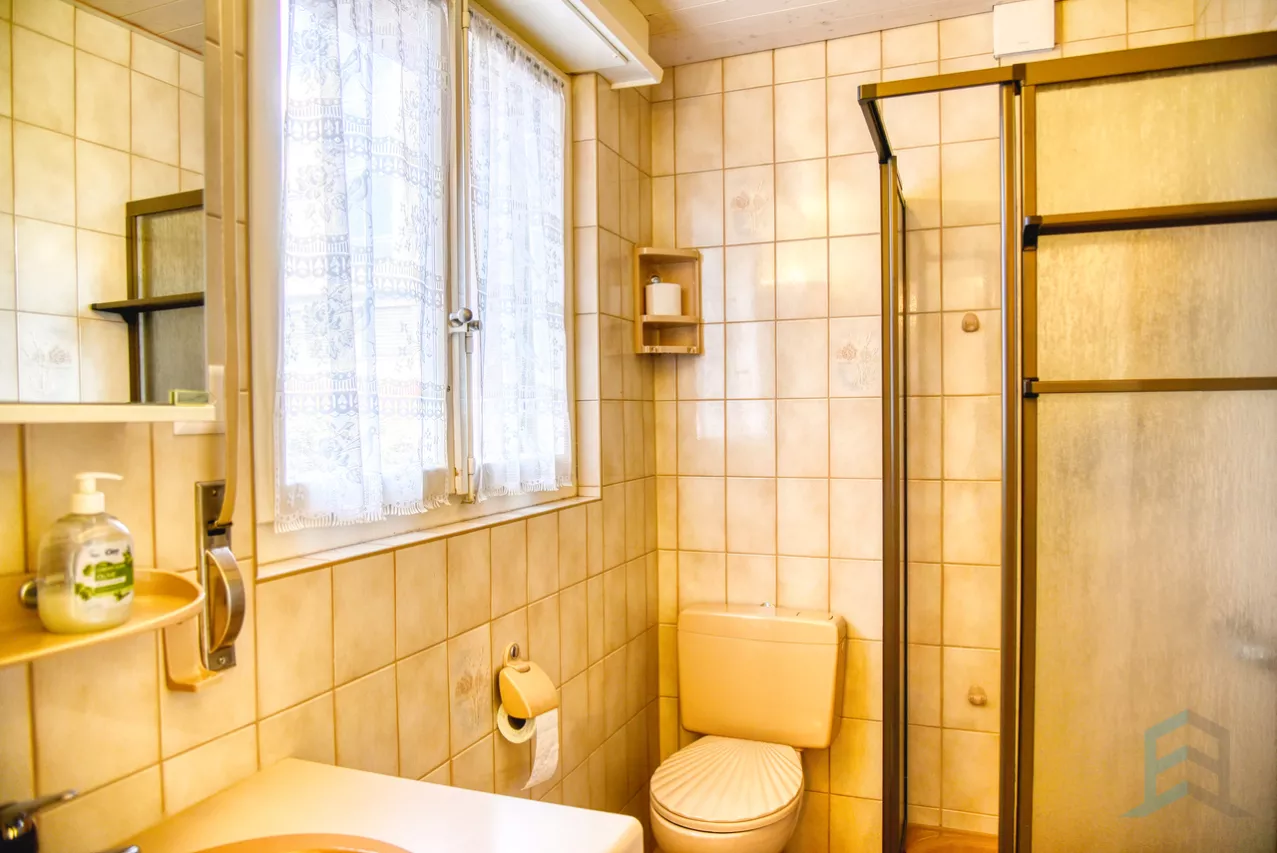 A LOUER Charmant appartement de 3 ½ pièces avec balcon et garage-box