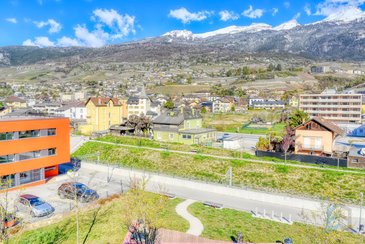 EXCLUSIVITE Spacieux appartement 4 ½ pièces à proximité du centre