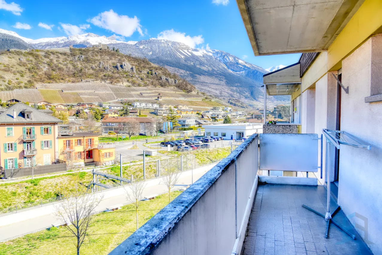 EXCLUSIVITE Spacieux appartement 4 ½ pièces à proximité du centre