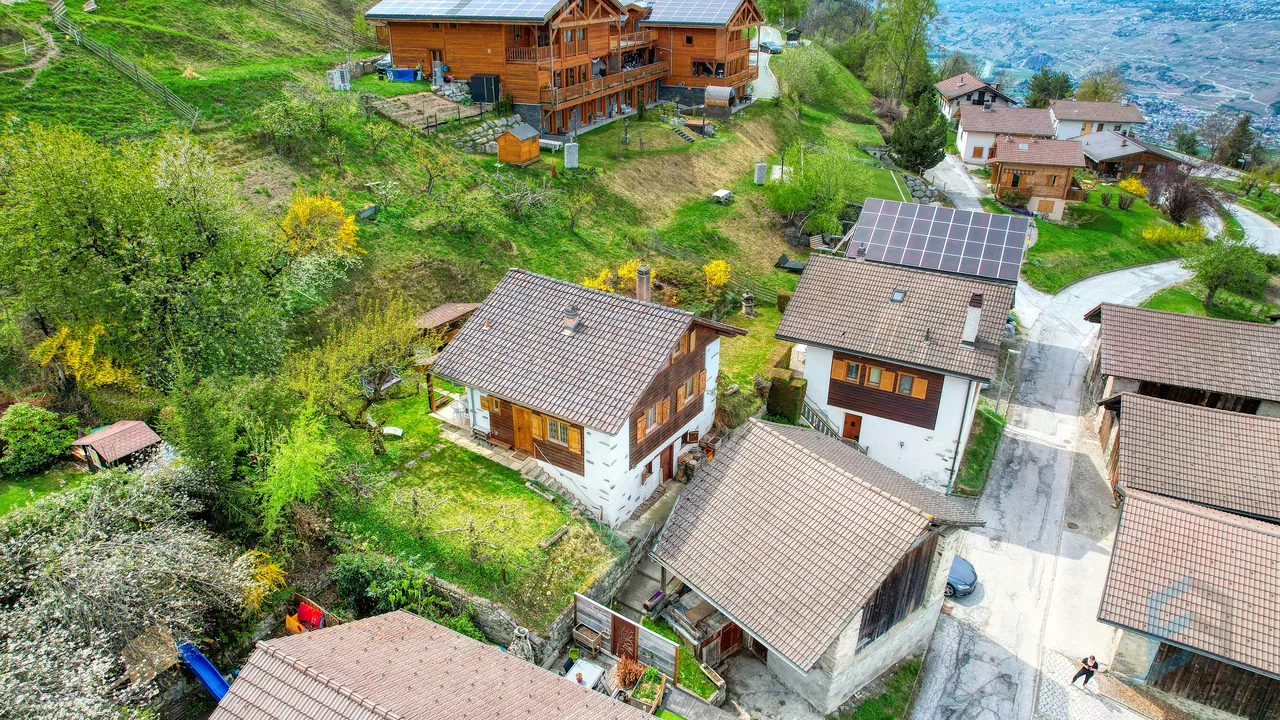 EXCLUSIVITE Magnifique chalet 4 ½ pièces avec vue panoramique à Erdesson