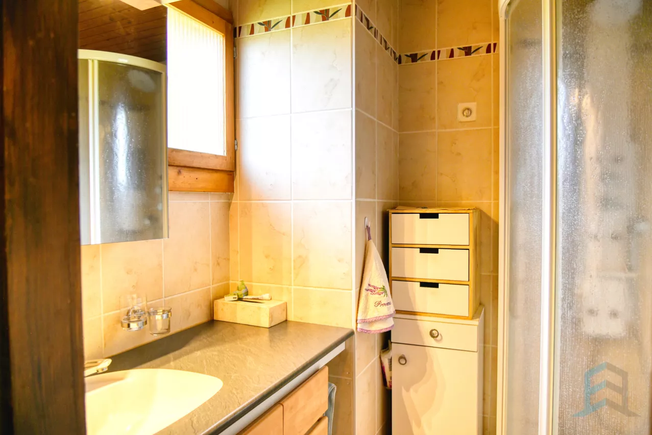 EXCLUSIVITE Magnifique chalet 4 ½ pièces avec vue panoramique à Erdesson