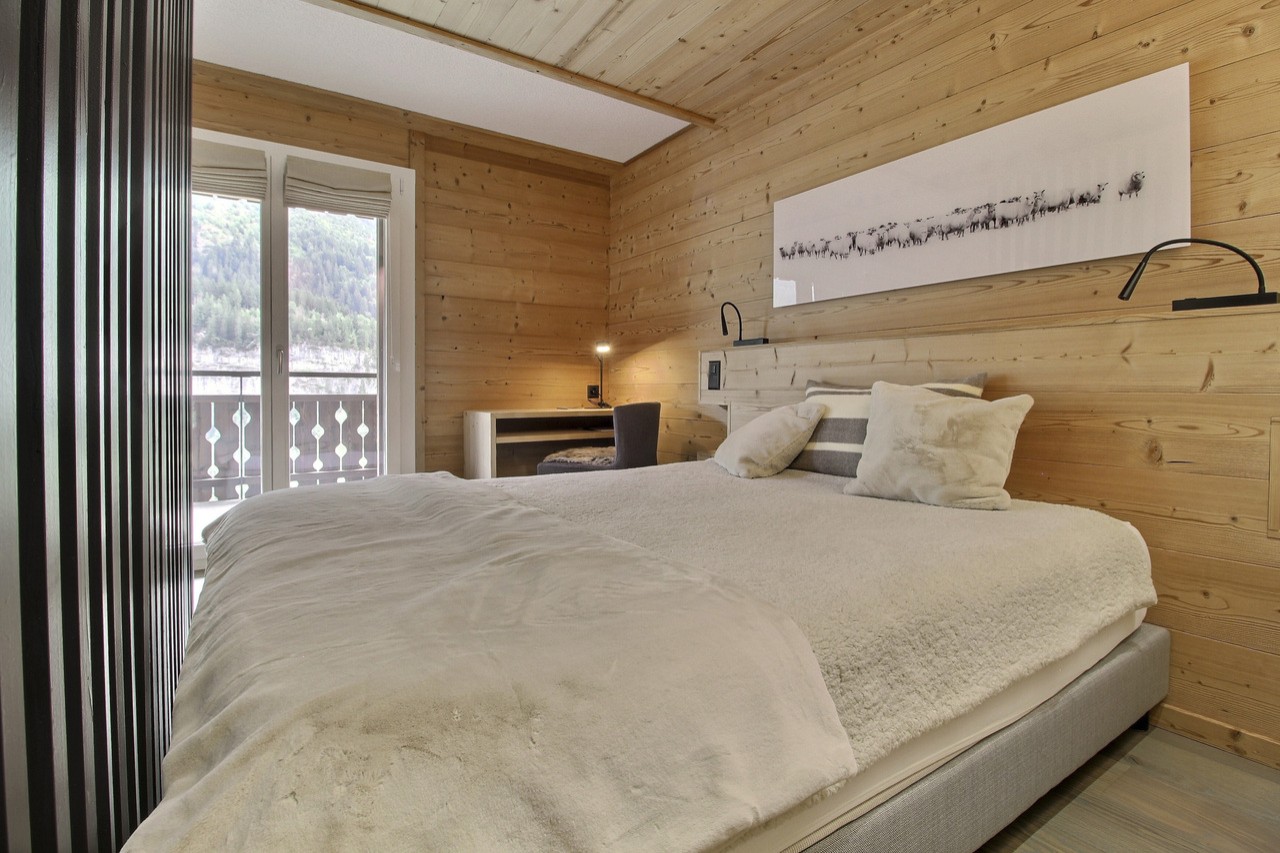 Superbe Studio entièrement meublé à louer à l'année à Champéry