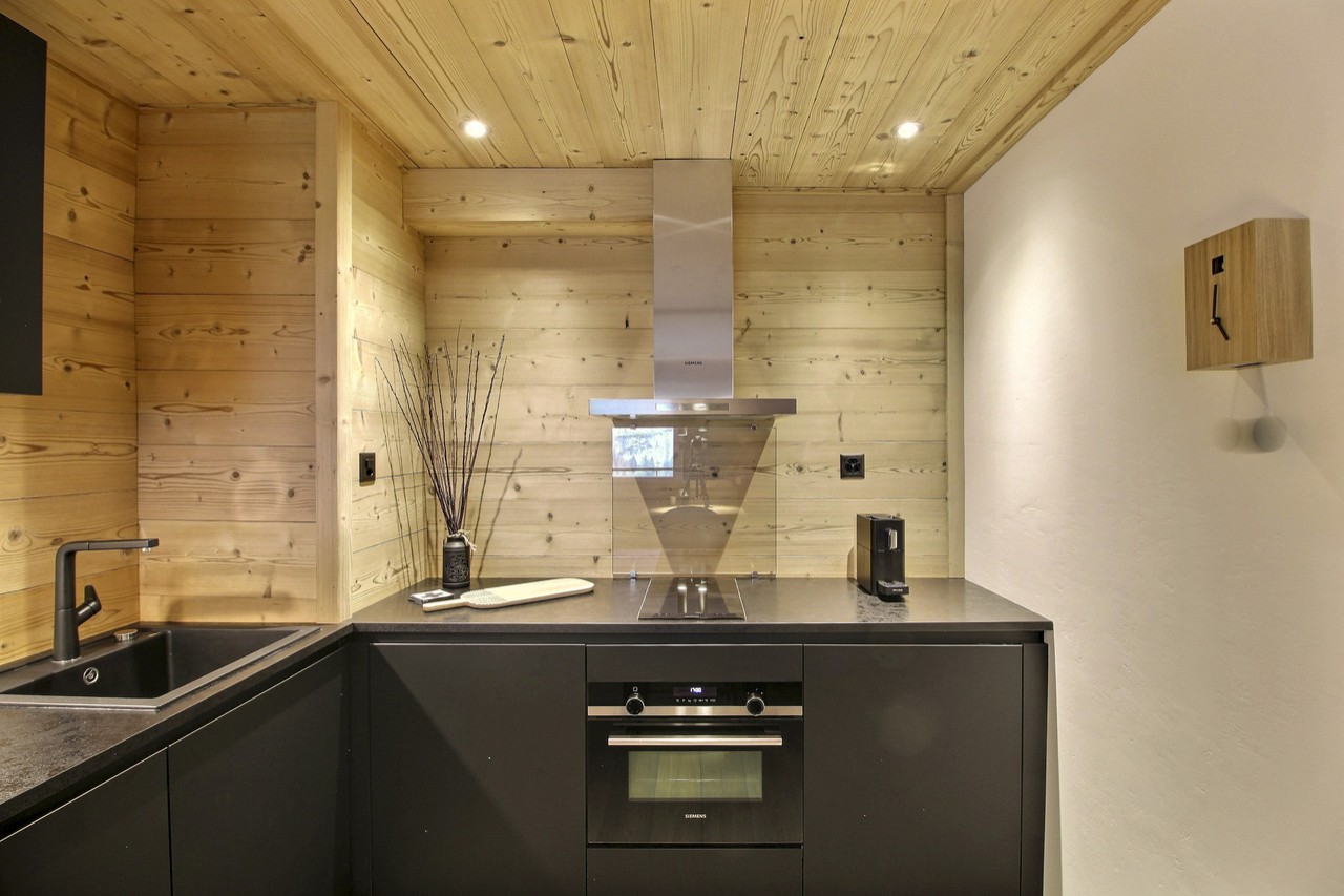 Superbe Studio entièrement meublé à louer à l'année à Champéry