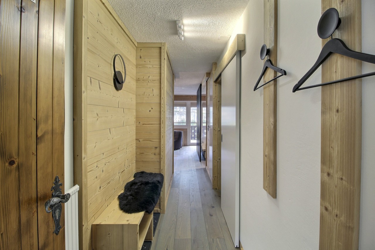 Superbe Studio entièrement meublé à louer à l'année à Champéry