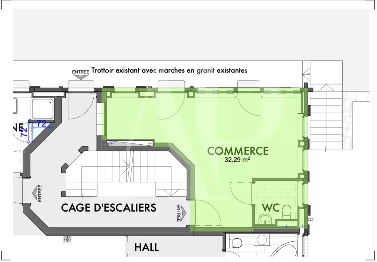 Local commercial au coeur du village