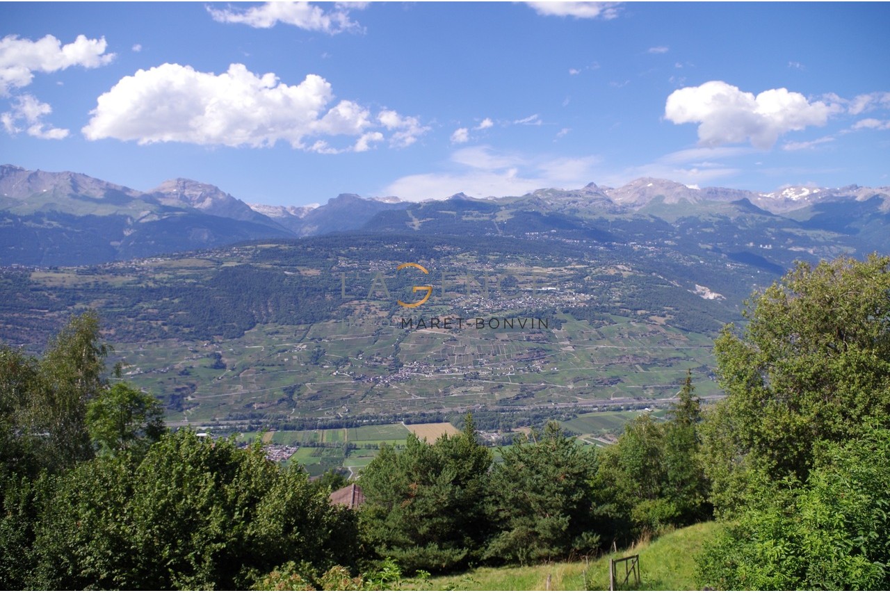 CHALET TRADITIONNEL AVEC VUE IMPRENABLE