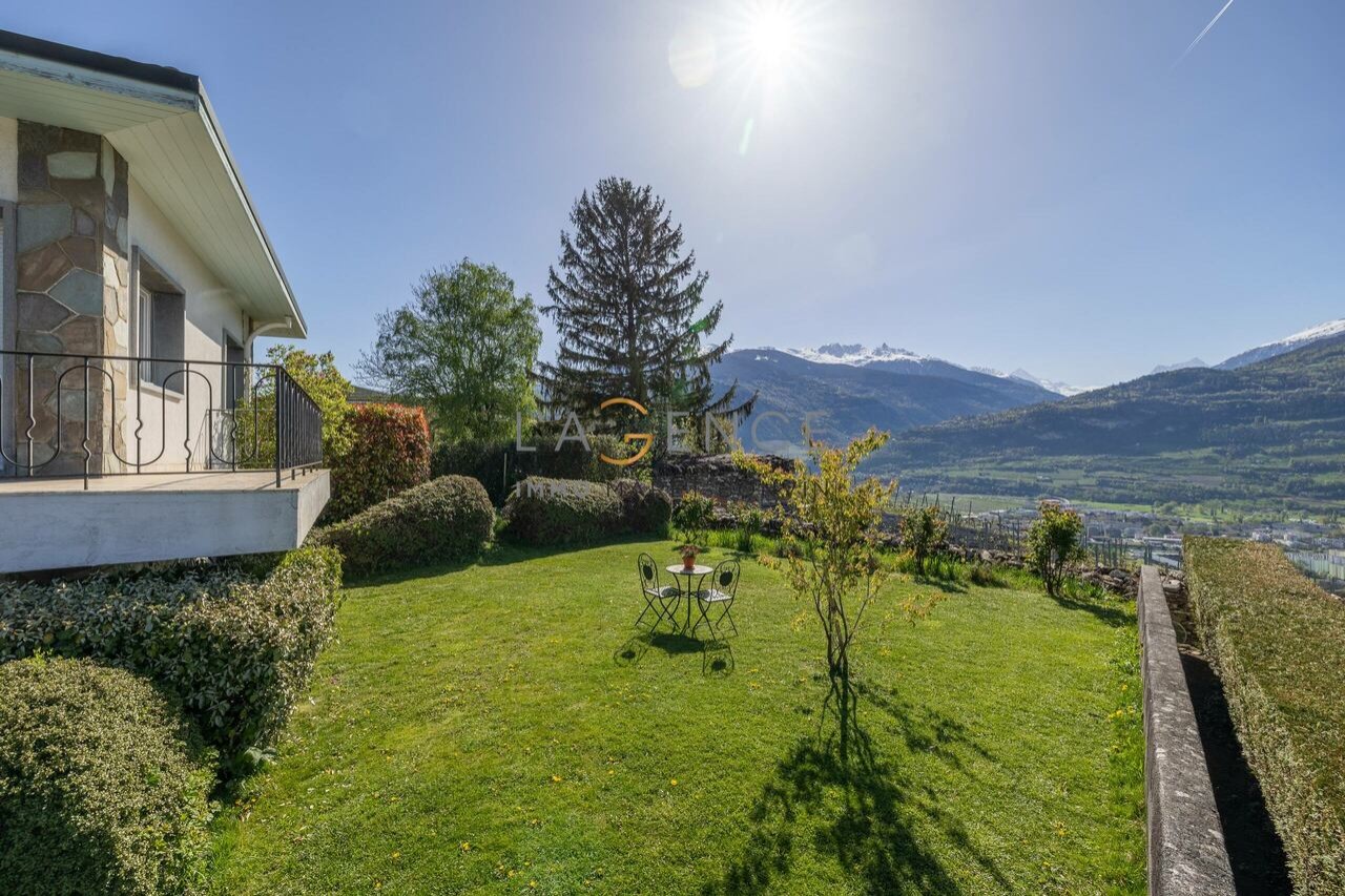 VILLA D'EXCEPTION DE 250M2 AVEC VUE PANORAMIQUE