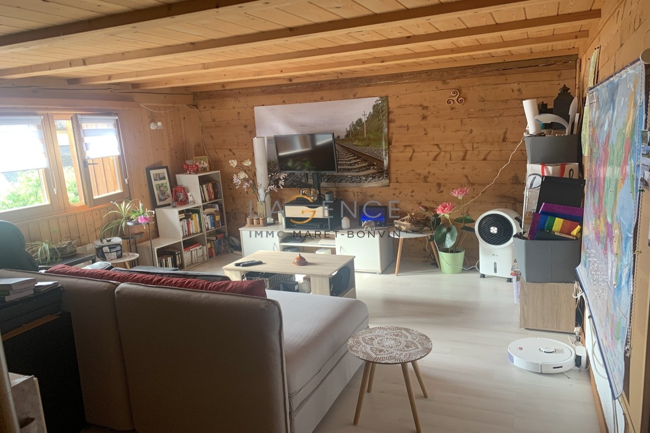 IMMEUBLE D'HABITATION DE 3 APPARTEMENTS