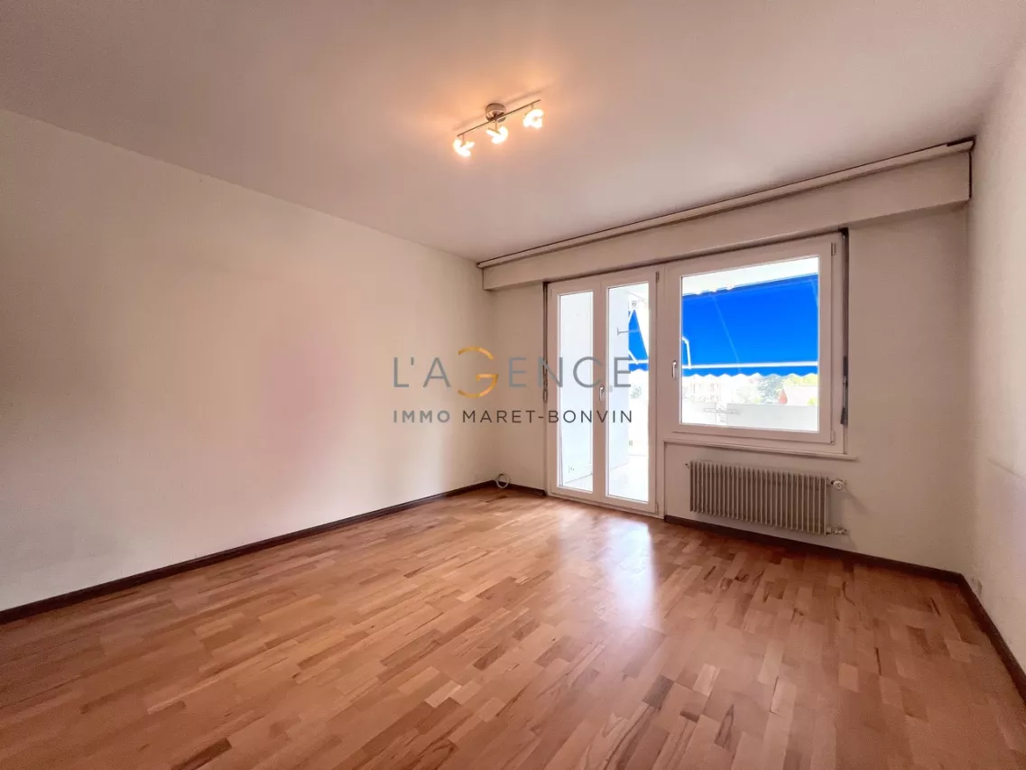 APPARTEMENT DE 3,5 PCES AVEC BALCON DE 23M2