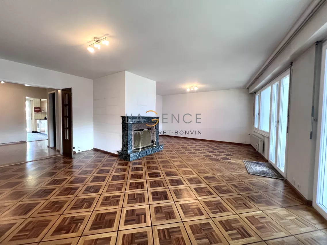 APPARTEMENT DE 3,5 PCES AVEC BALCON DE 23M2
