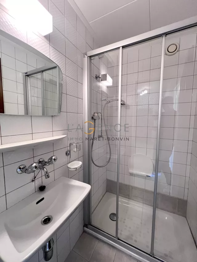 APPARTEMENT DE 3,5 PCES AVEC BALCON DE 23M2