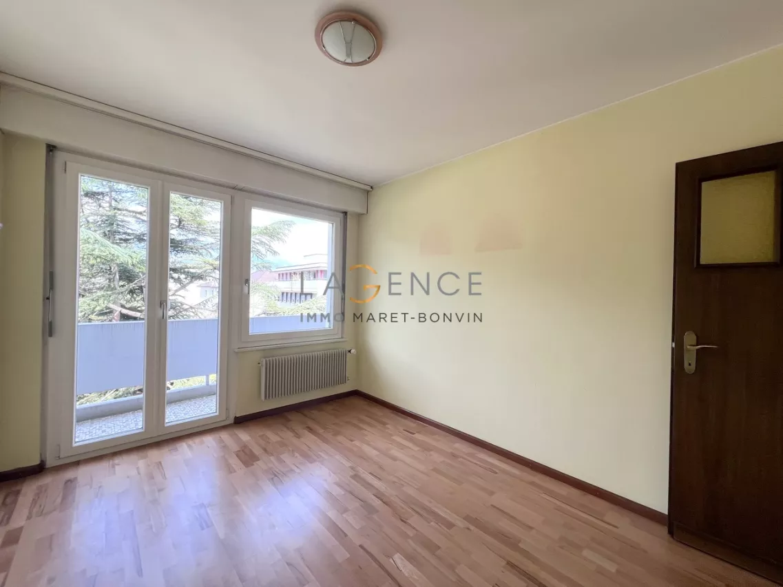APPARTEMENT DE 3,5 PCES AVEC BALCON DE 23M2